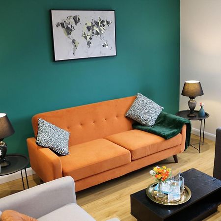 Rooms In Stylish House Мілтон-Кінз Екстер'єр фото