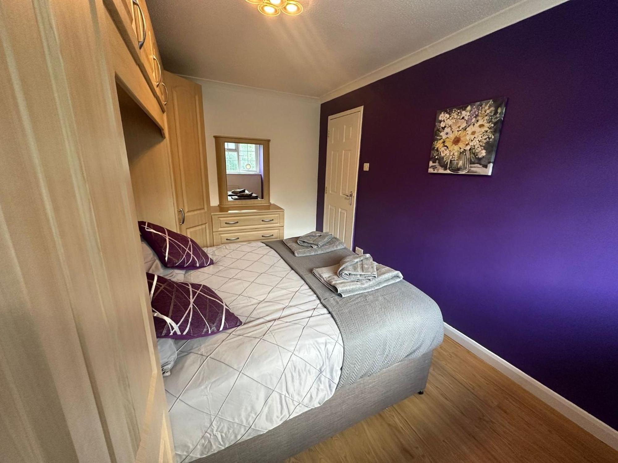 Rooms In Stylish House Мілтон-Кінз Екстер'єр фото